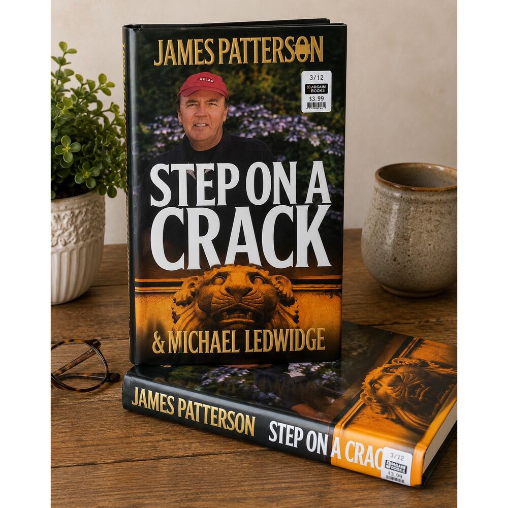 Step on a Crack James Patterson Michael Ledwidge Hardcover Book